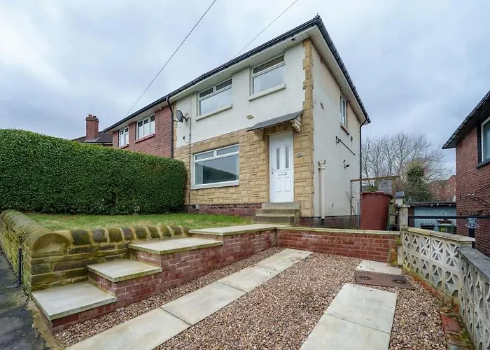 度假居 New! Central 3Br - Free Parking, Wifi & Serviced Workspace - Sleeps 5 - Contractors & Relocations - Weekly & Monthly Rates 利兹